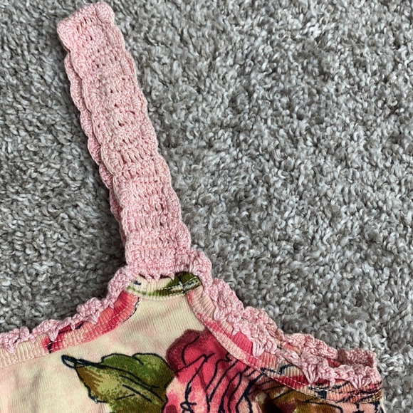 Beautiful floral summer top with crochet 🤩 - Picture 3 of 4